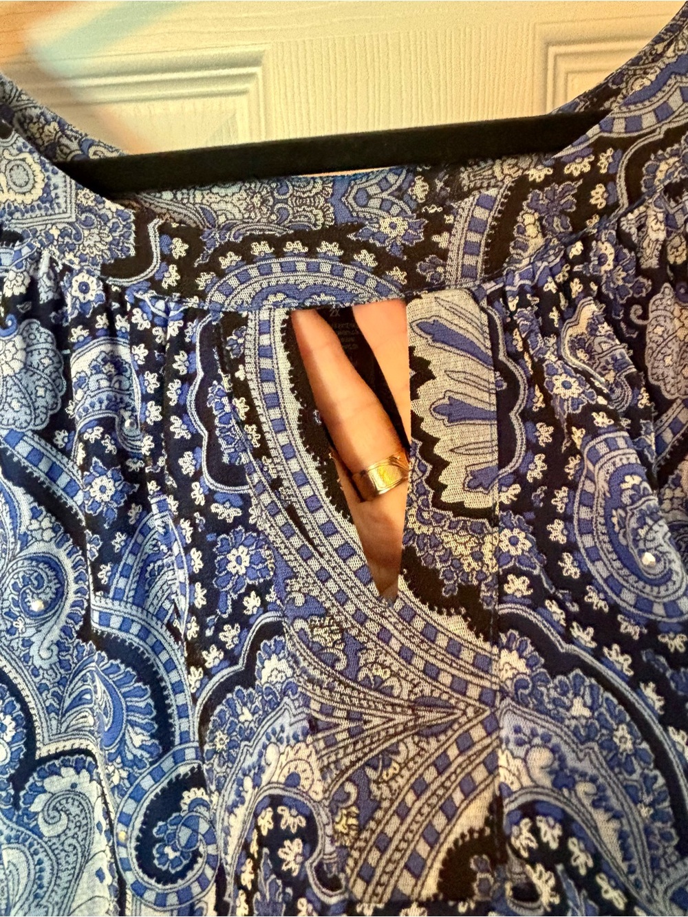 Cold-Shoulder Top - Picture 3 of 14